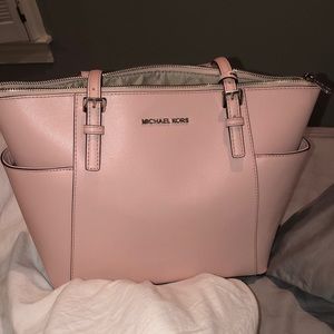⚡️Michael kors baby pink bag